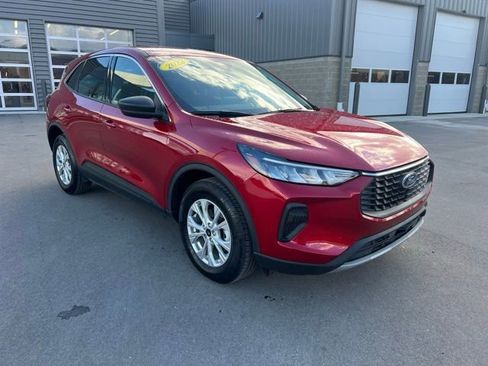 Certified 2023 Ford Escape Active image 3