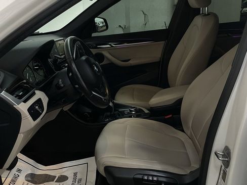 Used 2020 BMW X1 sDrive28i w/ Convenience Package image 11