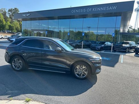 Used 2025 Genesis GV70 2.5T w/ Select Package AWD/4WD image 4