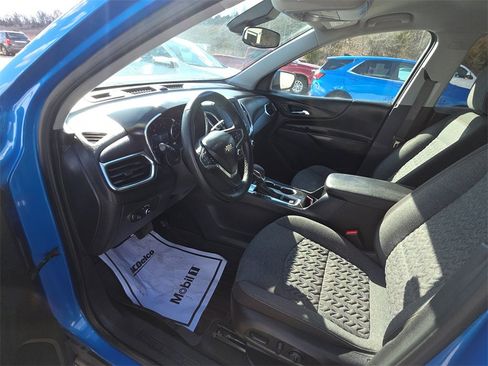 Used 2024 Chevrolet Equinox LT w/ LPO, Floor Liner Package image 8