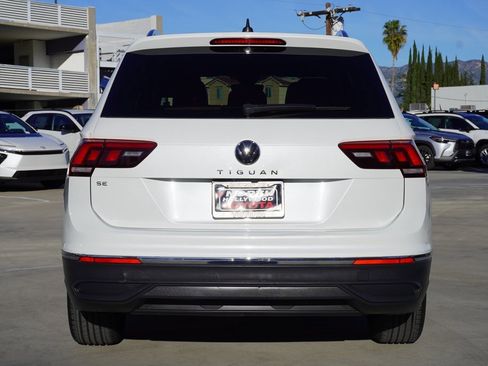 Used 2023 Volkswagen Tiguan SE image 6