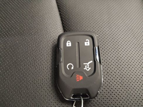 Used 2023 GMC Terrain SLT FWD image 32