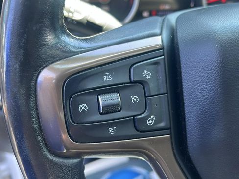 Used 2019 Chevrolet Silverado 1500 High Country w/ Technology Package AWD/4WD image 19