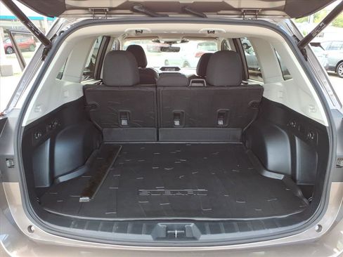 Used 2024 Subaru Forester Premium AWD/4WD image 14