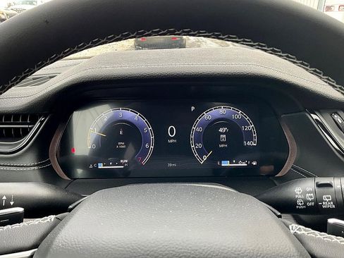 New 2026 Jeep Grand Cherokee Altitude image 17