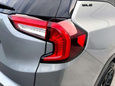 Used 2023 GMC Terrain SLE w/ Driver Convenience Package FWD image 32