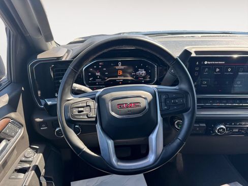 Used 2025 GMC Sierra 1500 SLT RWD image 12