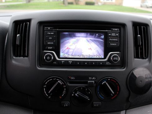 Used 2018 Nissan NV200 SV image 22