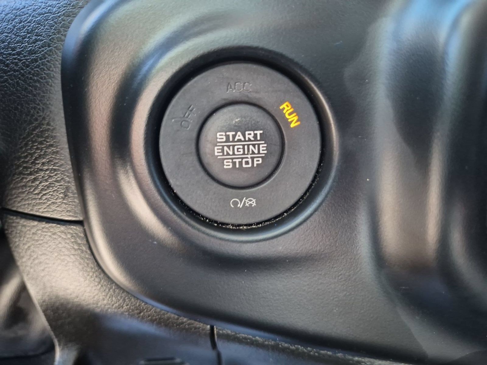 Used 2022 Jeep Wrangler Sport AWD/4WD image 16