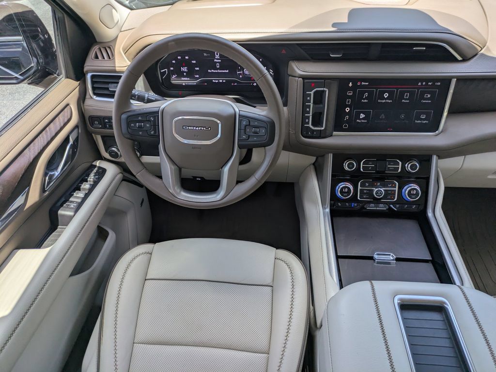 Used 2023 GMC Yukon Denali RWD image 17