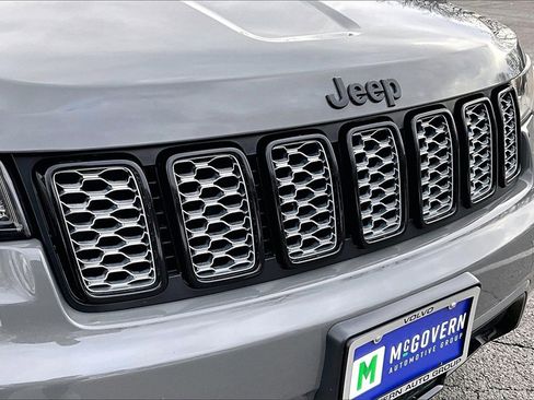 Used 2020 Jeep Grand Cherokee Altitude image 31