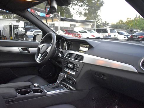 Used 2014 Mercedes-Benz C 250 C 250 Luxury Sedan 4D image 15