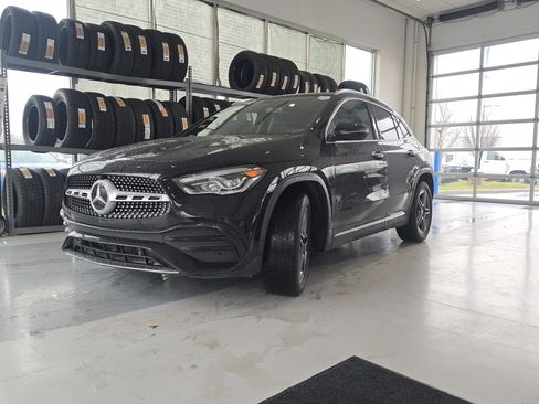 Used 2023 Mercedes-Benz GLA 250 4MATIC image 11