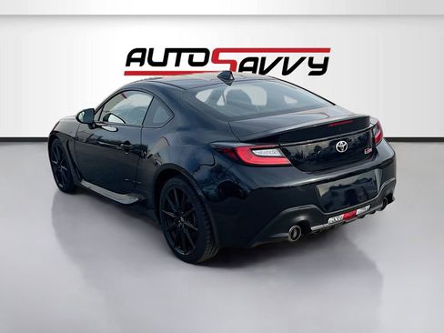 Used 2025 Toyota GR86 Base w/ ALL Weather Mat Package (TMS) image 5