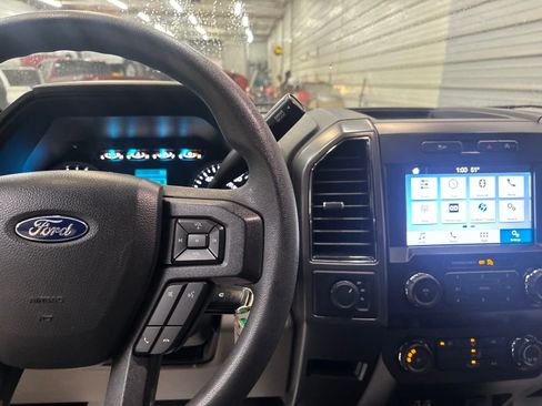 Used 2019 Ford F150 XLT image 13