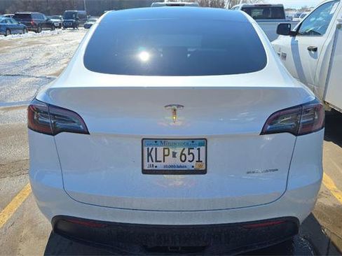 Used 2023 Tesla Model Y Long Range image 5