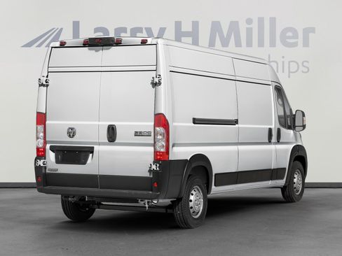 Used 2025 RAM ProMaster 2500 w/ Convenience Group image 2