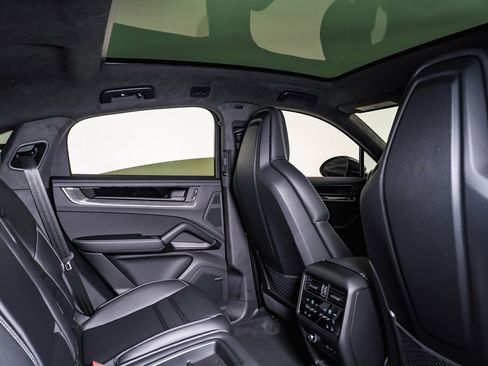 New 2026 Porsche Cayenne Turbo image 16