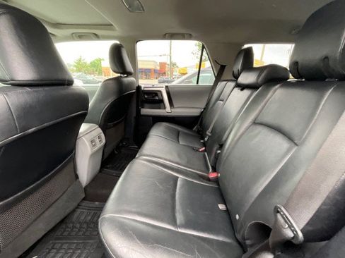 Used 2011 Toyota 4Runner SR5 w/ Premium Pkg w/Leather RWD image 27