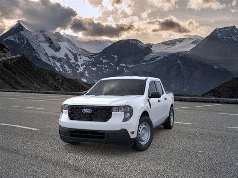 New 2025 Ford Maverick XL image 2