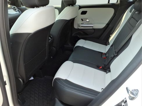 Certified 2023 Mercedes-Benz GLA 250 4MATIC image 24