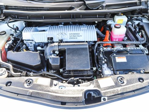 Used 2015 Toyota Prius Four image 26