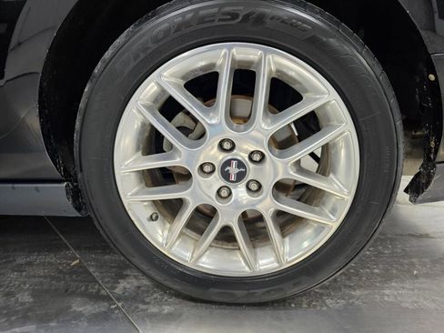 Used 2012 Ford Mustang GT Premium RWD image 17