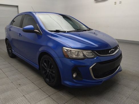 Used 2018 Chevrolet Sonic LT w/ Fun and Sun With RS Package FWD image 13