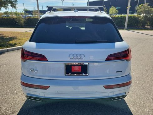 Used 2023 Audi Q5 2.0T Premium w/ Convenience Package image 6