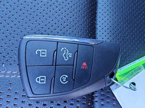 Used 2025 Chevrolet Silverado 1500 High Country w/ Technology Package image 27