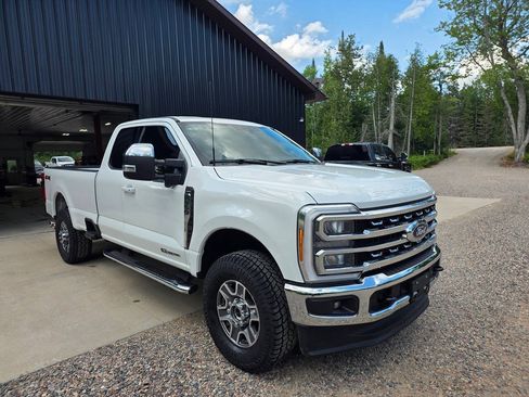 Used 2023 Ford F350 Lariat w/ Snow Plow/Camper Package AWD/4WD image 12