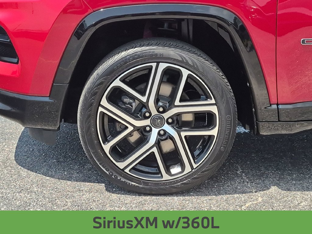 Used 2025 Jeep Compass Limited w/ Elite Group AWD/4WD image 12