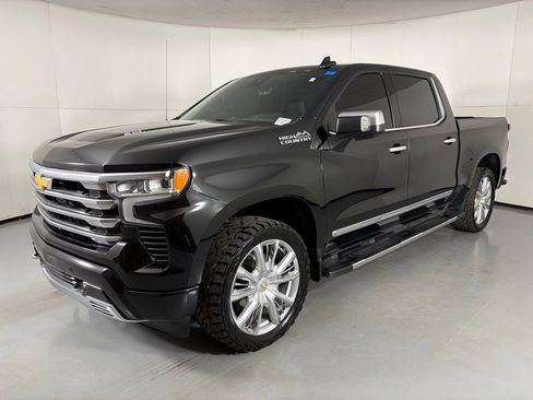 Used 2023 Chevrolet Silverado 1500 High Country w/ High Country Premium Package image 5