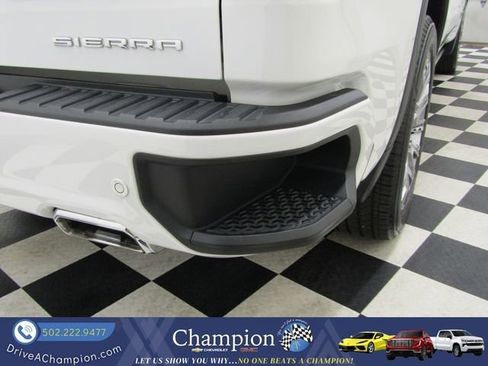Used 2023 GMC Sierra 1500 Denali w/ Denali Reserve Package AWD/4WD image 17