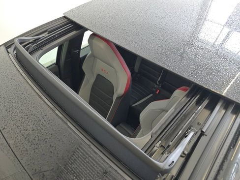 New 2026 Volkswagen GTI SE image 3