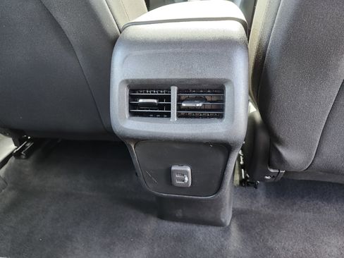 Used 2022 Chevrolet Equinox LS AWD/4WD image 21
