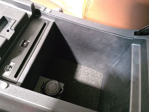 Used 2021 Subaru Outback Touring XT image 30