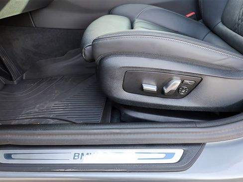 Used 2023 BMW 530i w/ Executive Package image 24