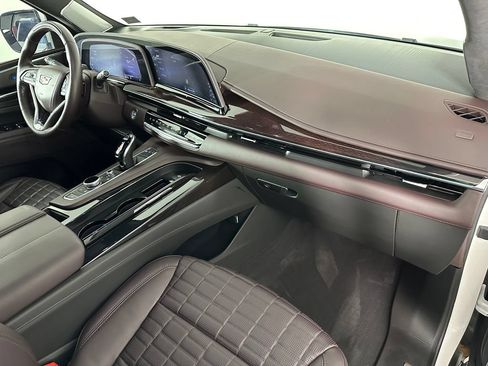 Used 2023 Cadillac Escalade Sport Platinum w/ LPO, ONYX Package AWD/4WD image 38