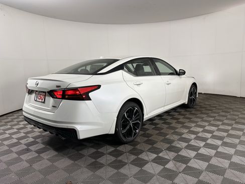 New 2025 Nissan Altima 2.5 SR w/ SR Premium Package image 43