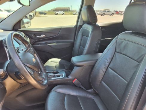 Used 2020 Chevrolet Equinox LT w/ Midnight Edition FWD image 11