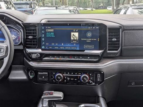Used 2025 Chevrolet Silverado 1500 LTZ w/ LTZ Premium Package AWD/4WD image 18