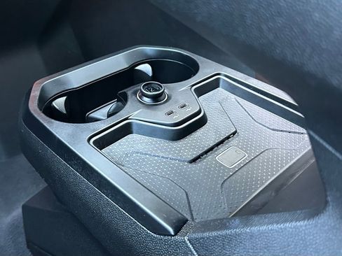 Used 2022 BMW iX xDrive50 w/ Sport Package image 43