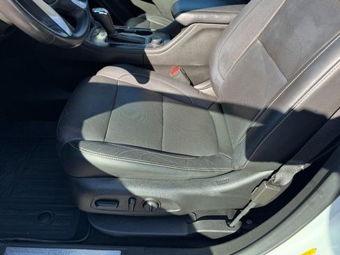 Used 2019 GMC Acadia SLT FWD image 14
