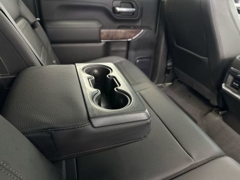 Used 2021 GMC Sierra 2500 Denali w/ Denali Black Diamond Edition image 32