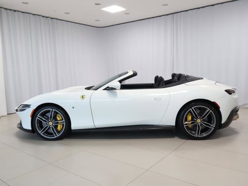 Certified 2024 Ferrari Roma Spider image 16