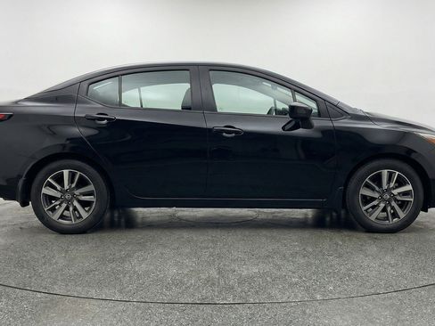 Used 2025 Nissan Versa SV image 11