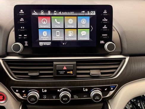 Used 2021 Honda Accord Touring image 22