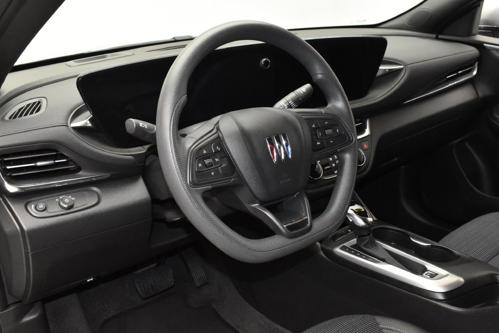 Used 2025 Buick Envista Preferred FWD image 14