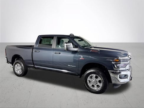 New 2026 RAM 2500 Big Horn AWD/4WD image 4